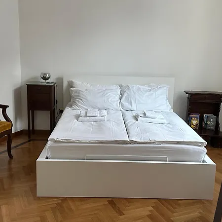 Crispi 2enty At Spanish Steps Apartment