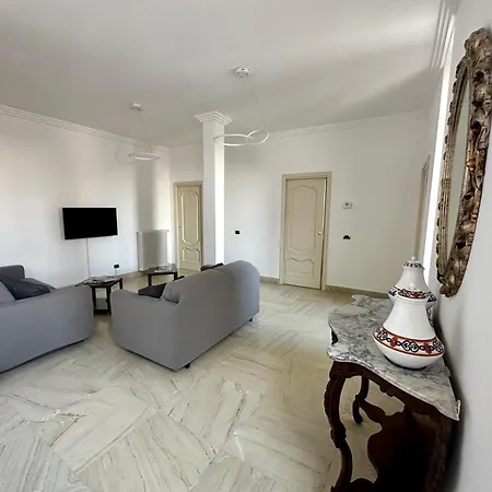 Apartment Crispi 2enty At Spanish Steps *