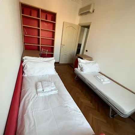 Crispi 2enty At Spanish Steps Apartman Róma